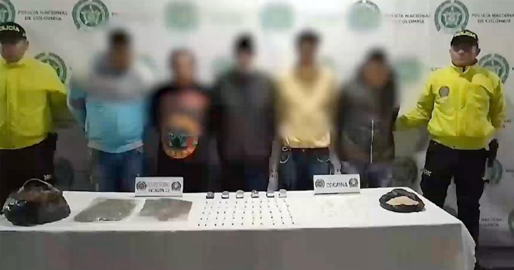 En el operativo donde cayó alias Gille (izq.), también capturaron a 4 personas más del 'Tren de Aragua' por tráfico de estupefacientes en el Chorro de Quevedo.